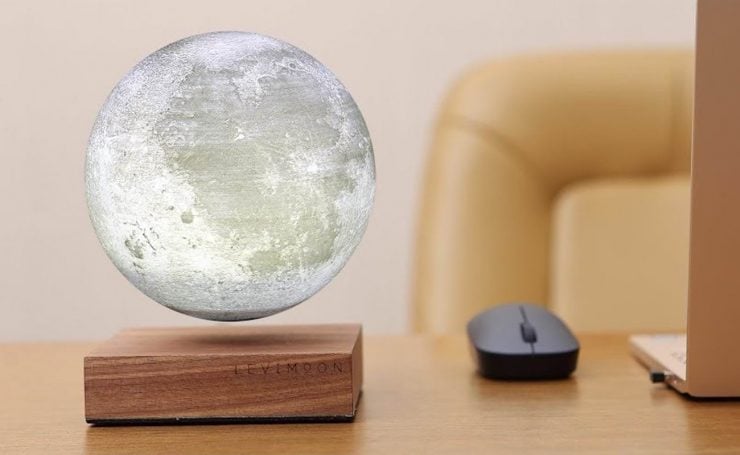 LeviMoon - The World's First Levitating Moon Lamp