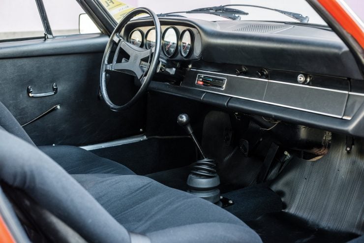 Porsche 911 Carrera Interior