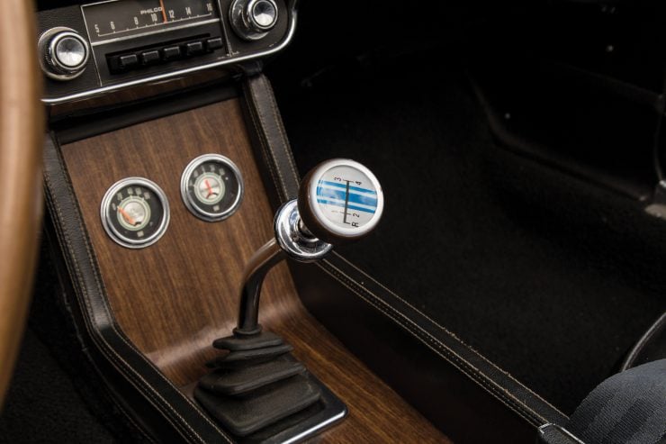 Shelby GT350 Convertible Shifter