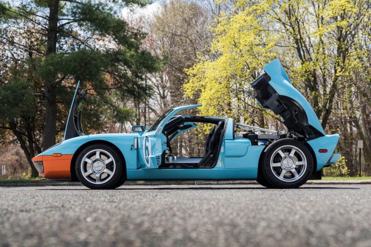 Ford GT Hood Open Side