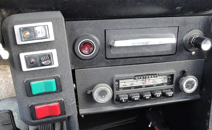 BMW 2002 Tii Dashboard