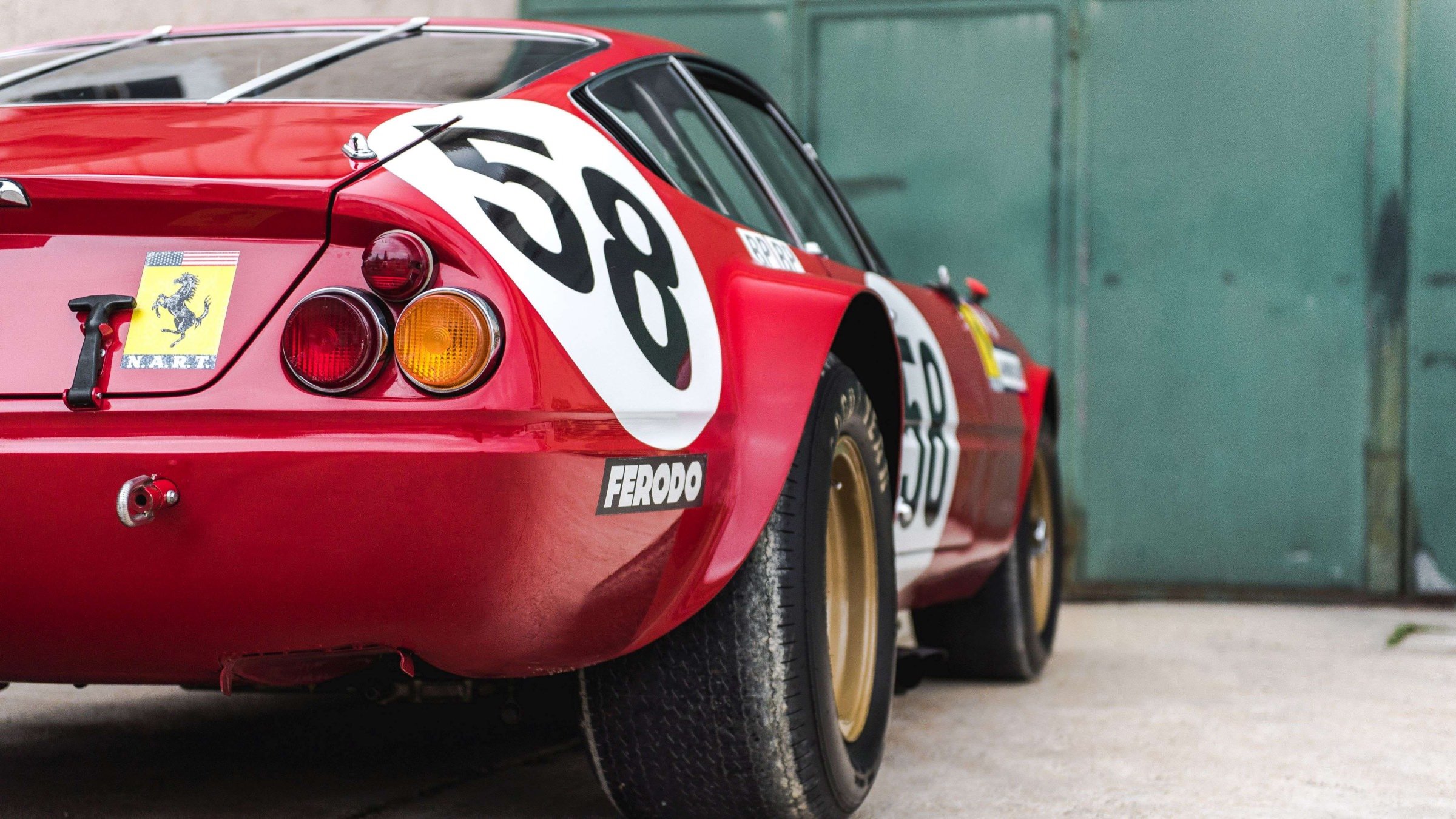 Ferrari 365 GTB/4 Daytona Rear Low