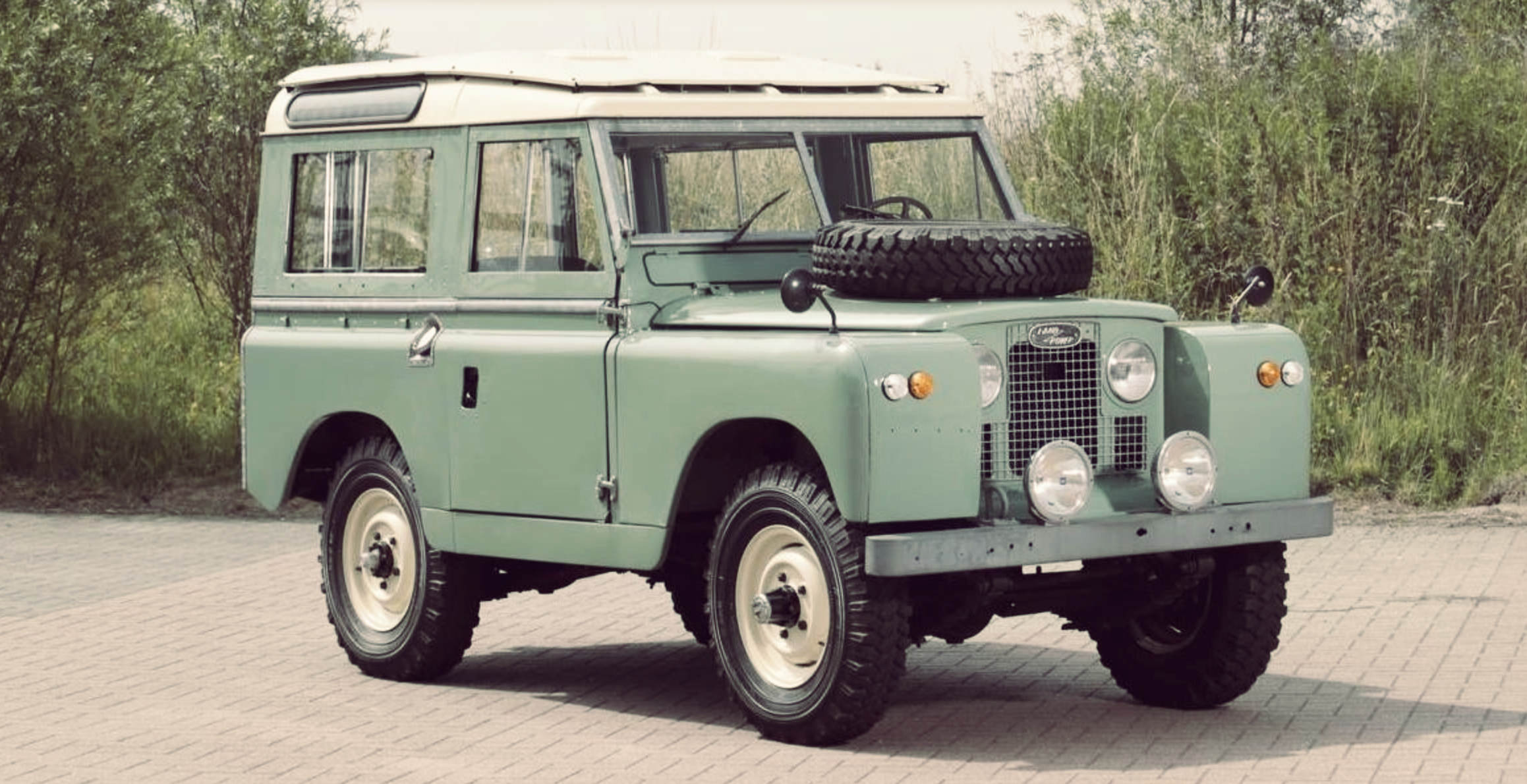 Learn about 105+ images 1970 land rover series 2 - In.thptnganamst.edu.vn
