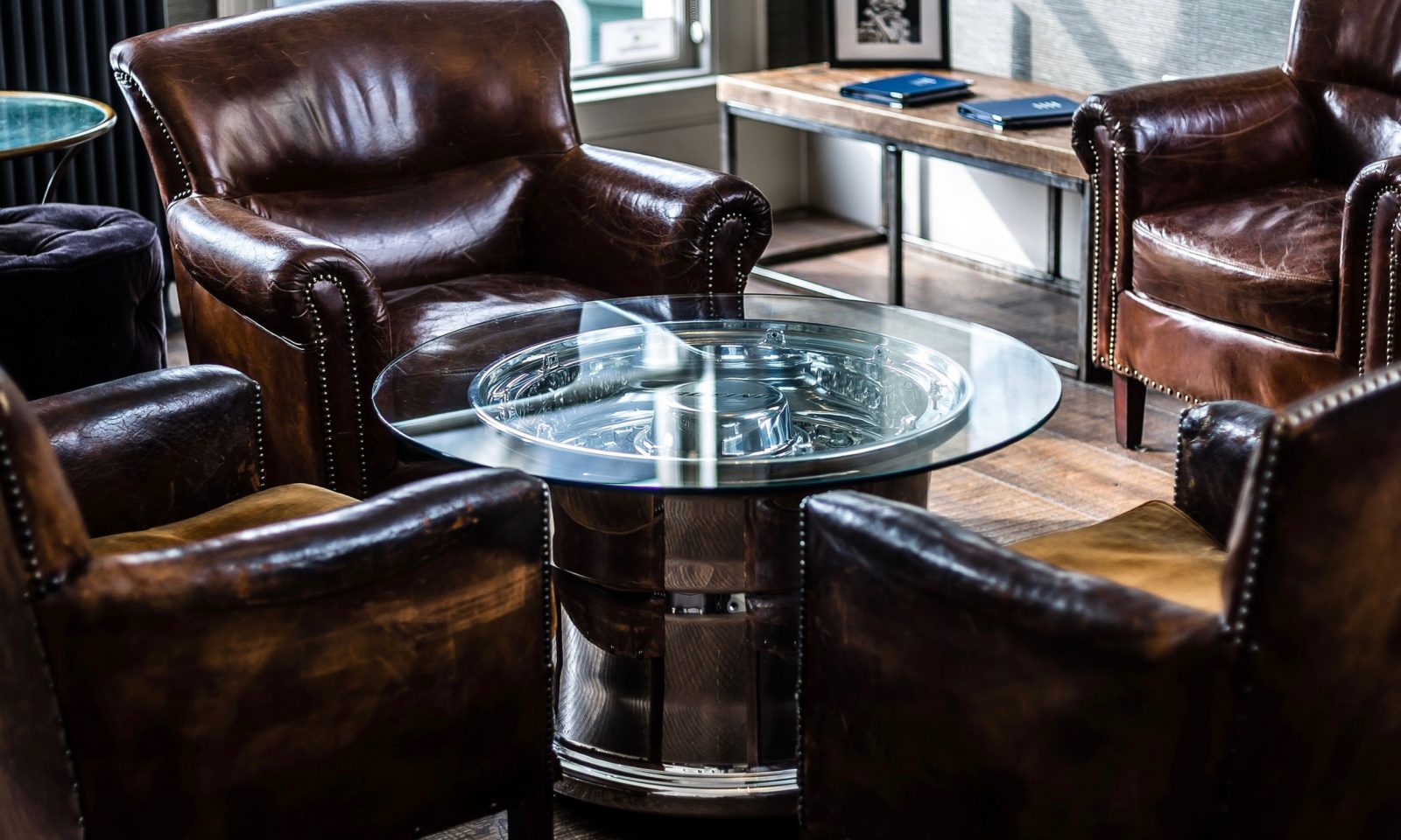 Boeing 747 Wheel Table by Plane Industries