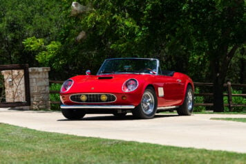 Ferris Bueller's Day Off Car Modena GT Spyder California