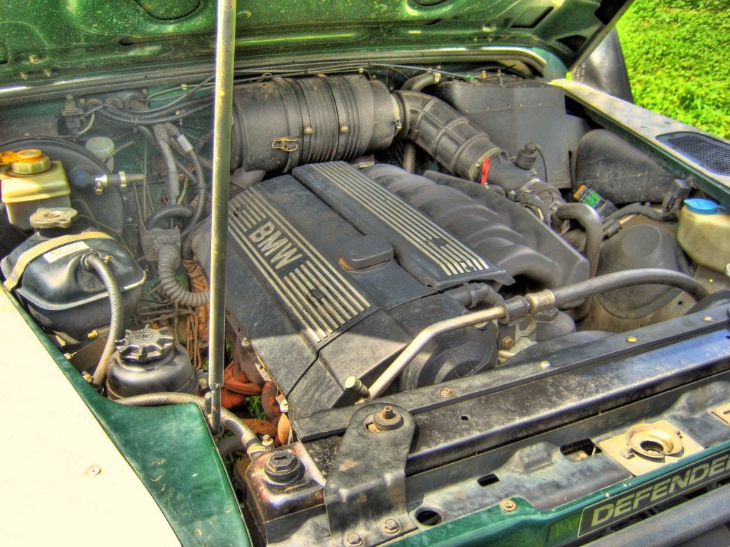 tudo sobre transporte em veiculos: LAND ROVER DEFENDER