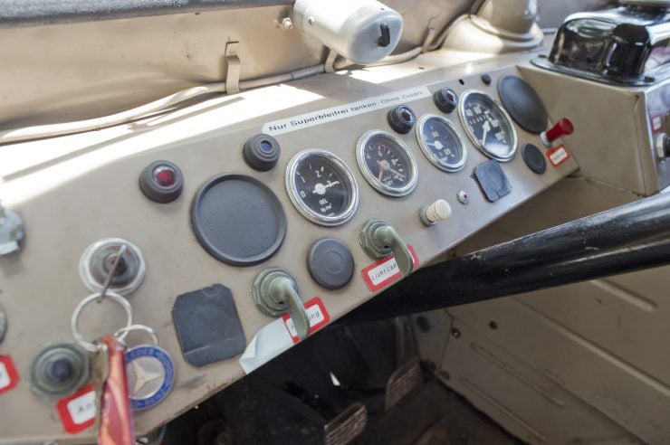 Mercedes-Benz Unimog Dashboard