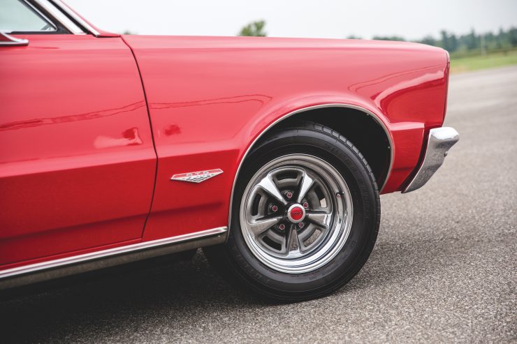 Pontiac GTO Chief Camino Wheel