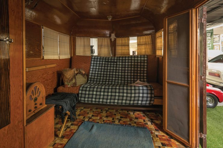 Covered Wagon Company Camping Trailer Interior 4