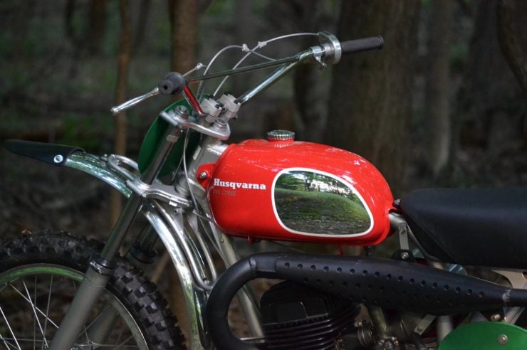 Husqvarna 250 Cross Red Tank