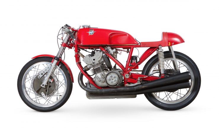 MV Agusta 500cc Three-Cylinder 3