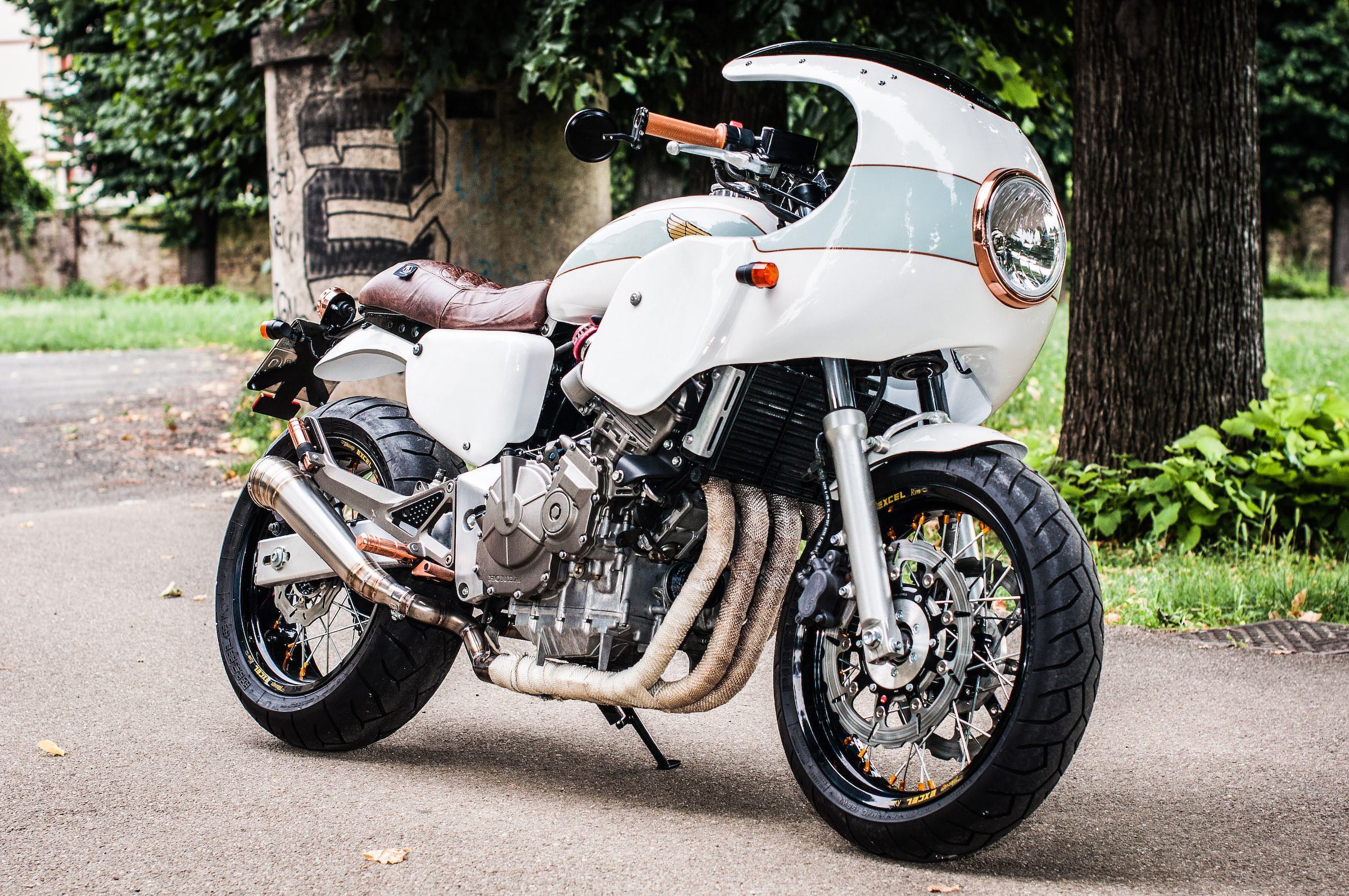 The Metalbike Garage Custom Honda Hornet CB600F