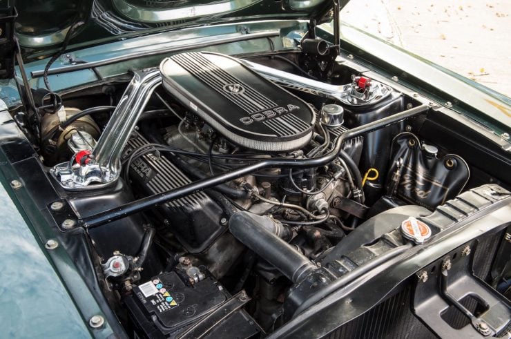 Ford Mustang Bullitt V8 Engine