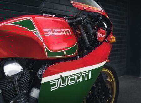 Ducati 900 Mike Hailwood Replica Front