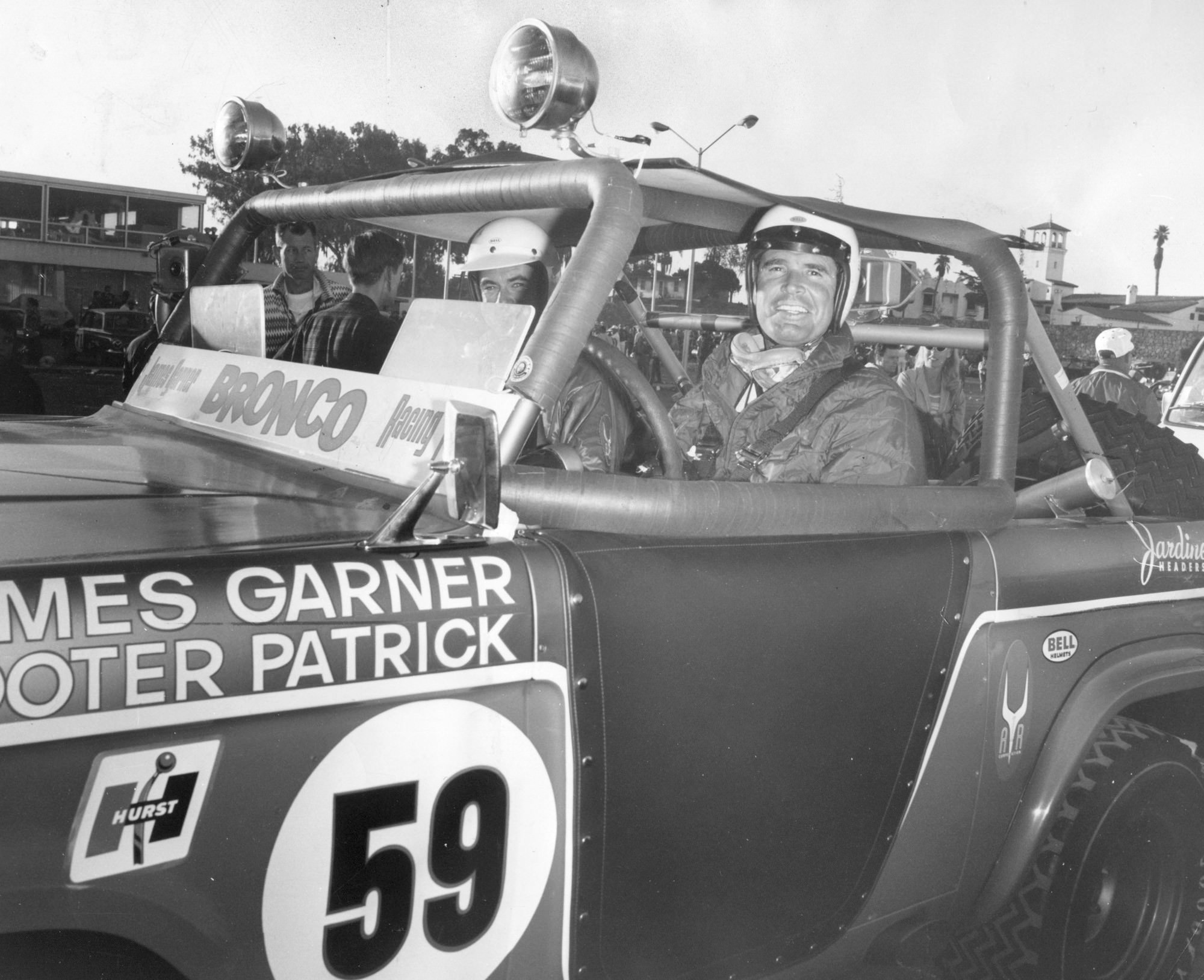 Free Documentary The Racing Scene Featuring James Garner Free Documentary The Racing Scene Featuring James Garner