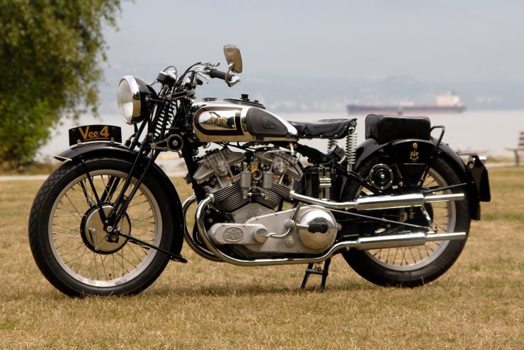 AJS V4 1