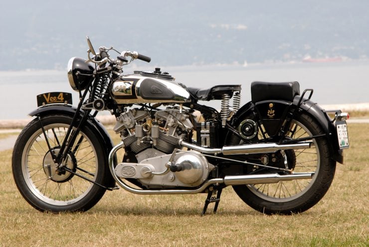 AJS V4 2