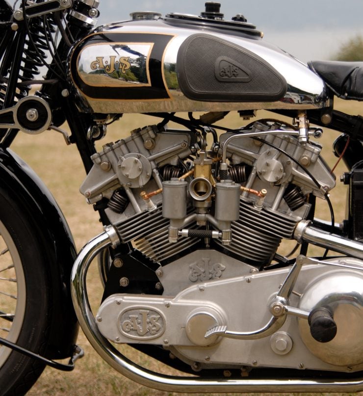 AJS V4 2