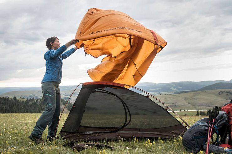 Alps Mountaineering Zephyr 1 Person Tent Set Up