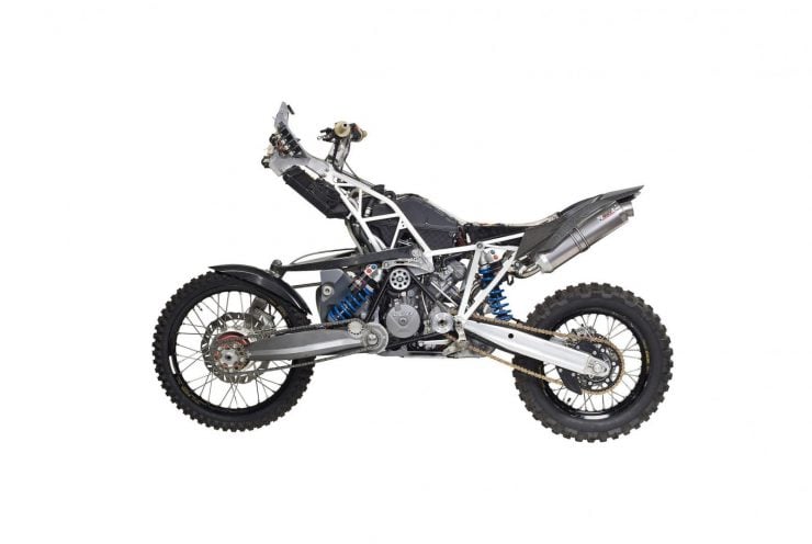 Projekt-DT-A-KTM-990-Adventure-Two-Wheel-Drive-1600x1072