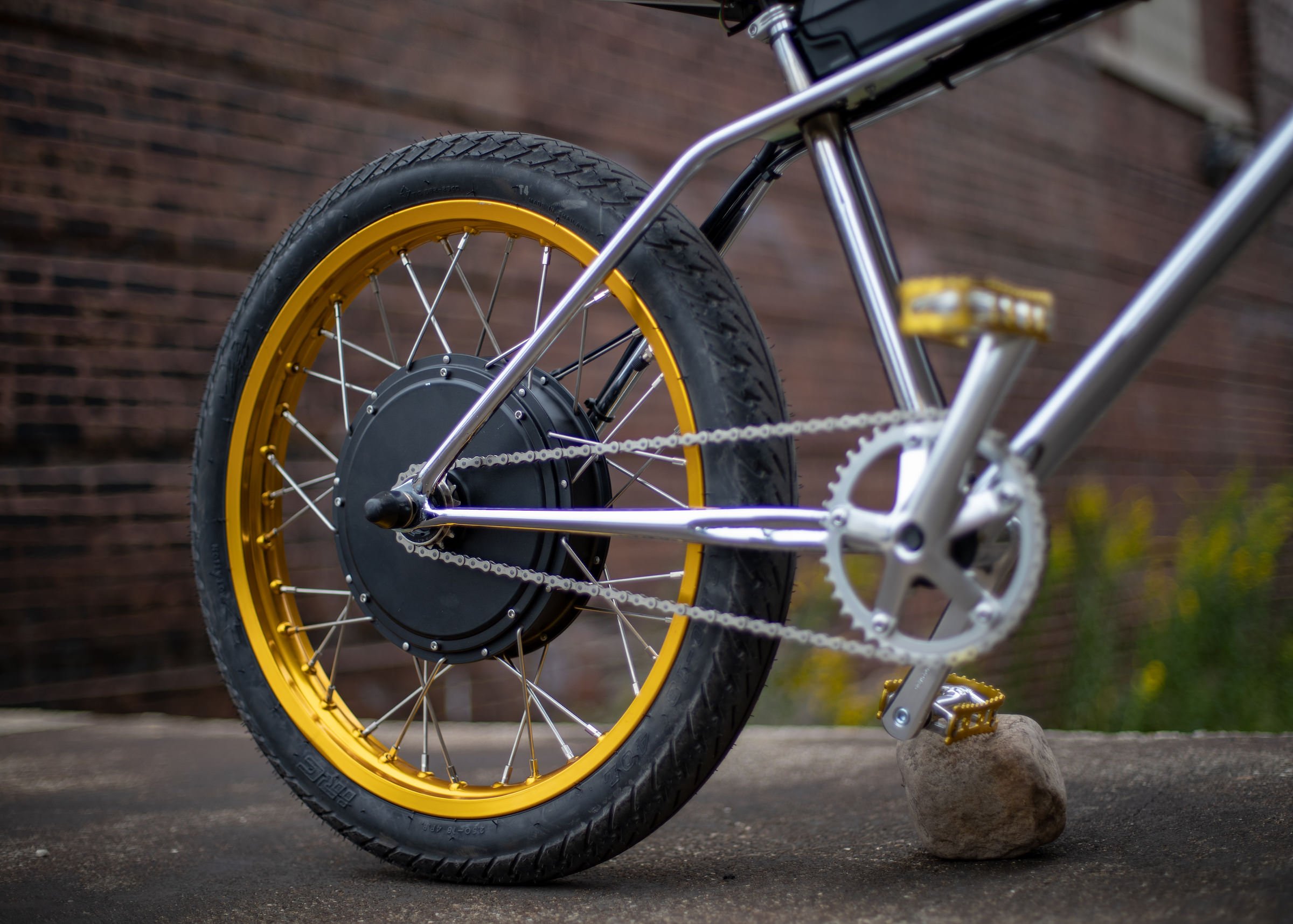 ZOOZ One - An Electric BMX Bike For The 21st Century