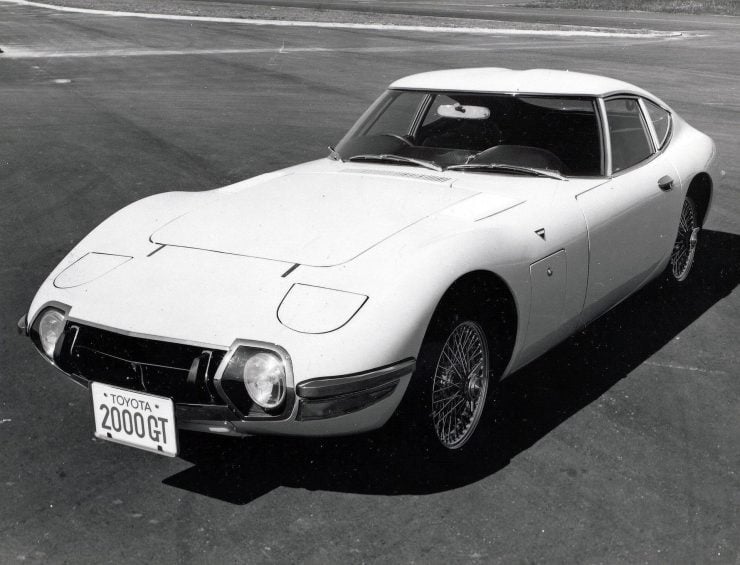 Toyota 2000GT sports car