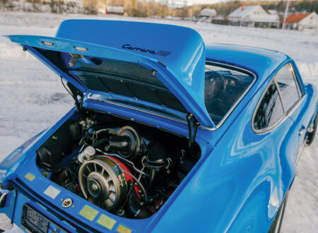 Porsche 911 Carrera RS 2.7 Touring Engine 2