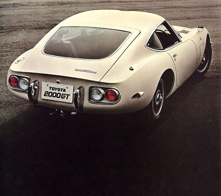 Toyota 2000GT 13