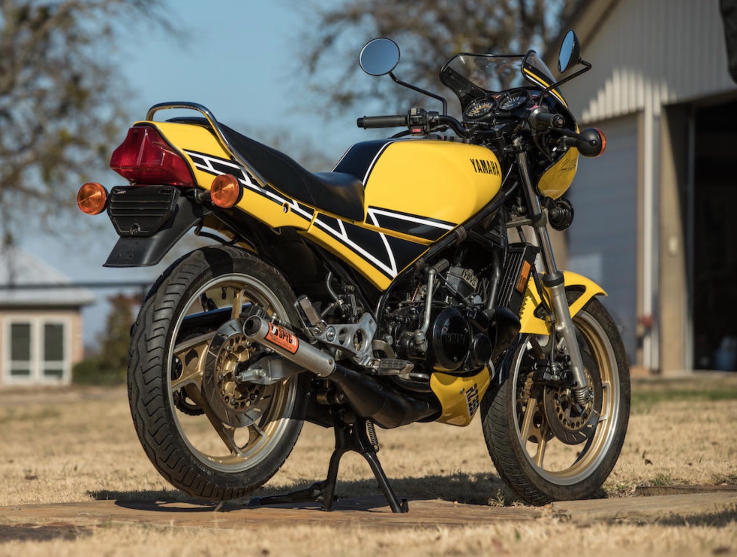 The Last Legal Two Stroke Street Bike Sold In The Usa Yamaha Rz350 Kenny Roberts Edition