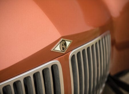Glasspar G2 Car Badge
