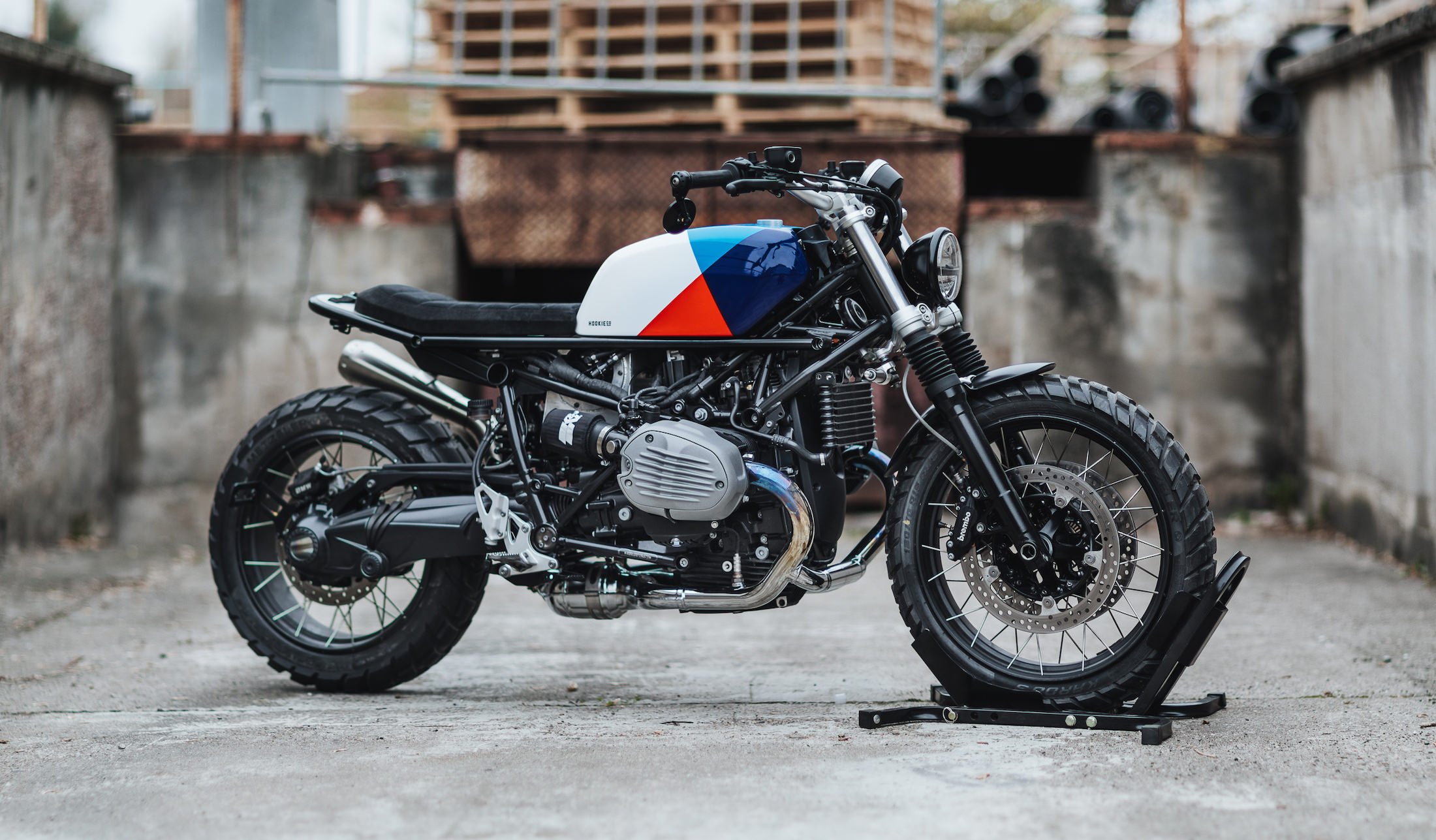 Hookie Moto-Kit for the BMW R NineT – Transform Your Bike In One Day