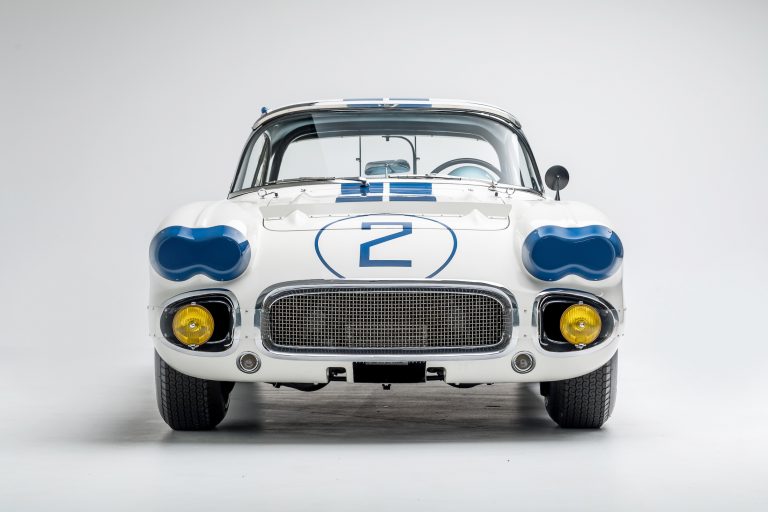 The First Corvettes To Race At Le Mans The Cunningham Chevrolet Corvette