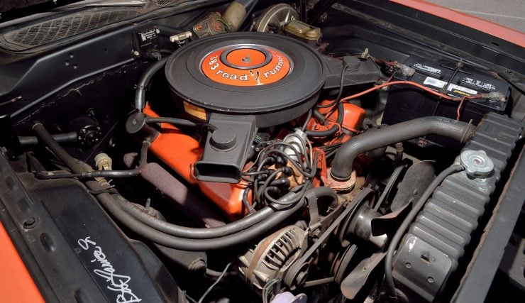 1971 Plymouth Road Runner Rapid Transit Car V8 Engine