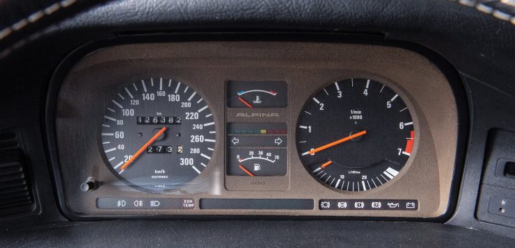 BMW Alpina B7 Turbo Dash