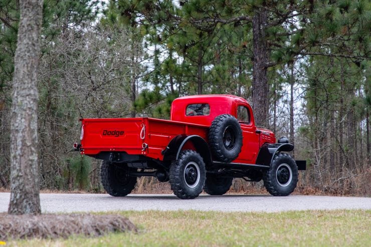 Dodge Power Wagon Traseira