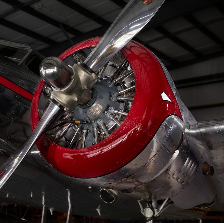 Lockheed Model 12 Engine