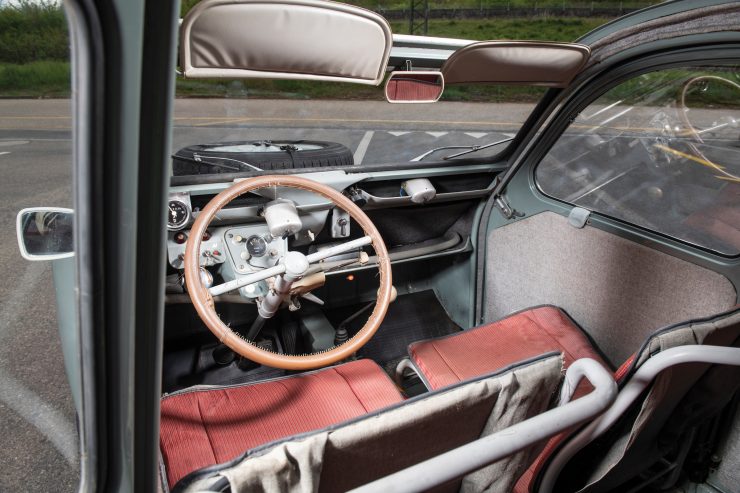 Citroën 2CV 4 × 4 Sahara Interior 2