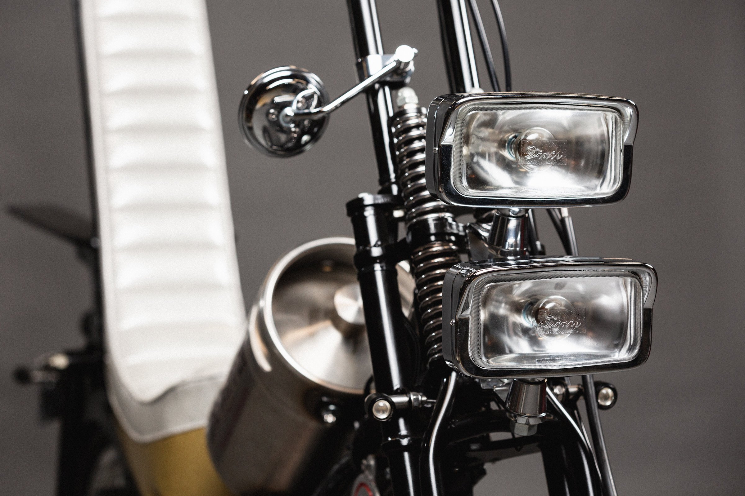 Custom Postie Bike Chopper - The Hopper Headlights