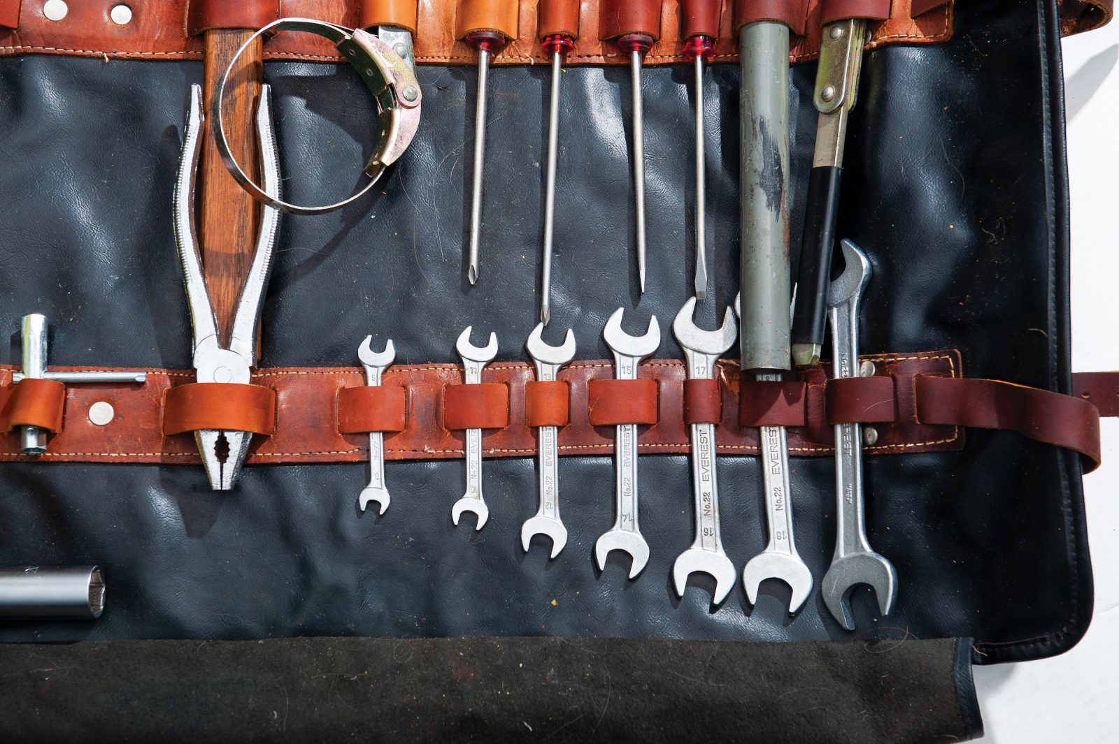 An Original Ferrari 365 GTB/4 Daytona Tool Kit - €7,500 to €10,000