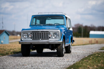 Jeep Commando Front