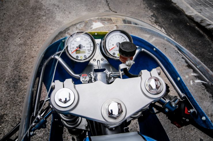 Mash TT 40 Cafe Racer Gauges 2