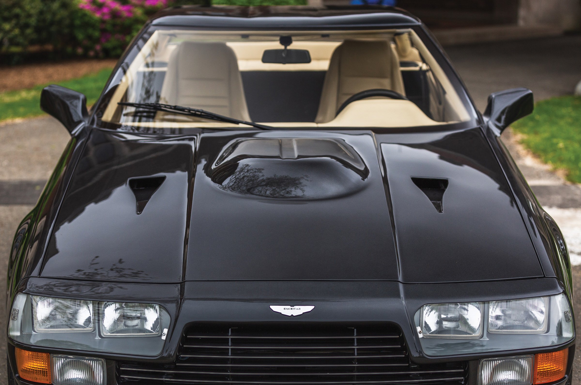 Aston Martin V8 Vantage Zagato Front
