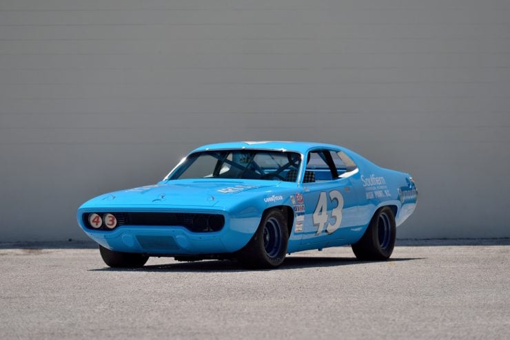 Plymouth Road Runner NASCAR