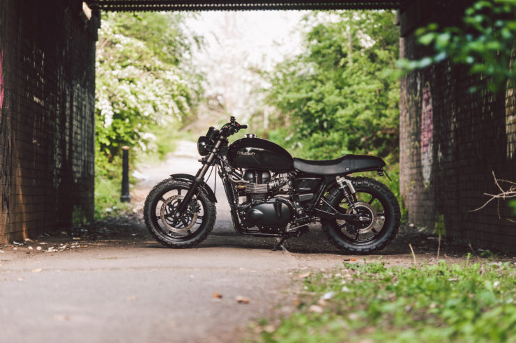 Triumph Bonneville SE Custom 2