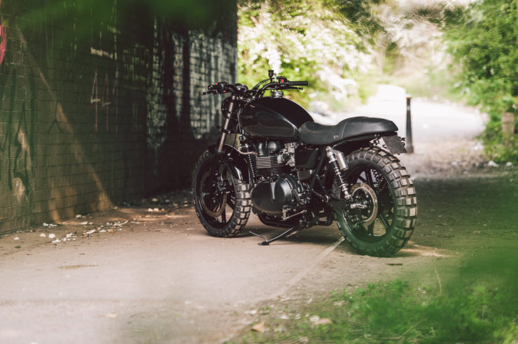 Triumph Bonneville SE Custom 9