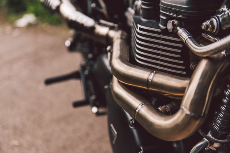 Triumph Bonneville SE Custom Exhaust