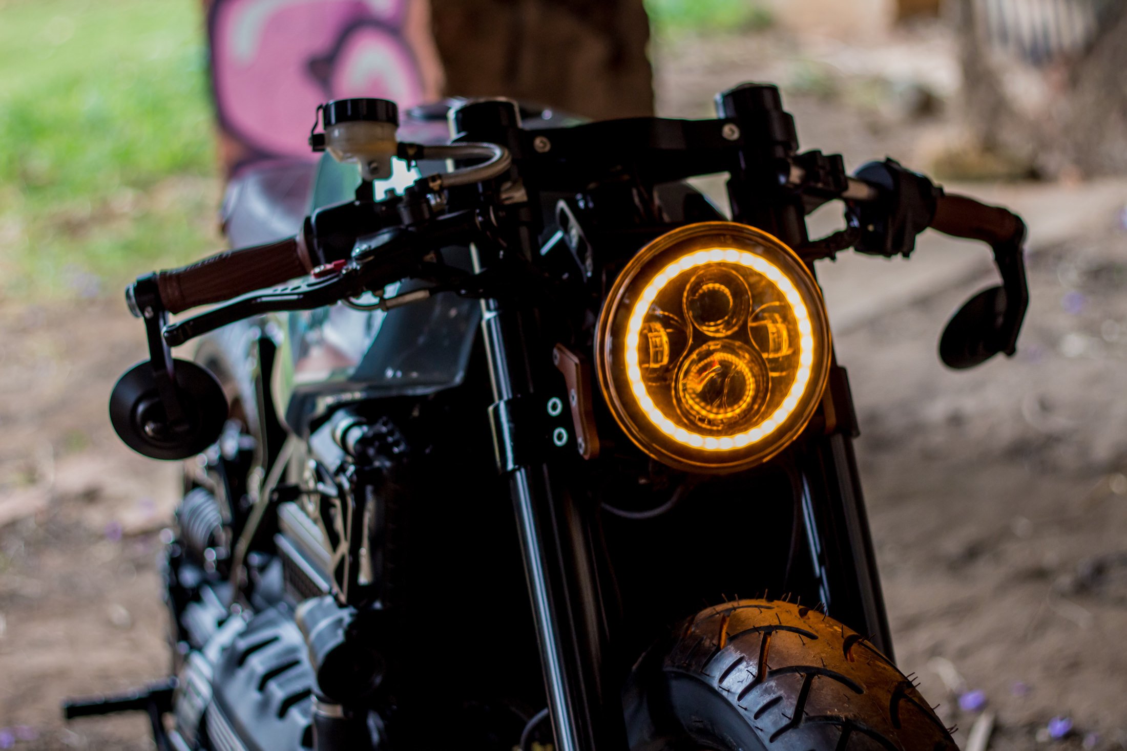 A Brazilian BMW K100 Cafe Racer With A CVT Transmission For Disabled Riders