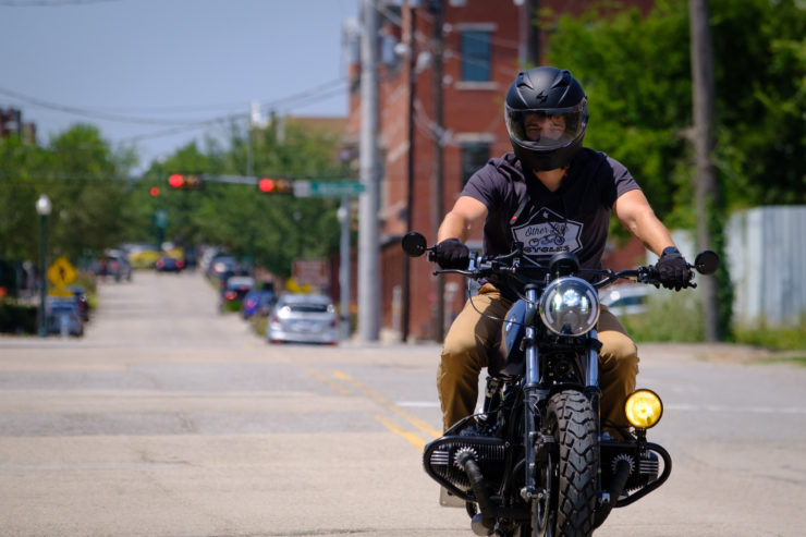 BMW R100RT Custom Riding