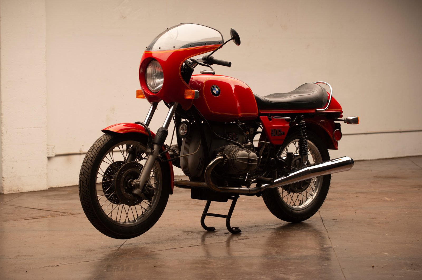 The BMW R90S - The Motorcycle That Launched BMW Into The Modern Age