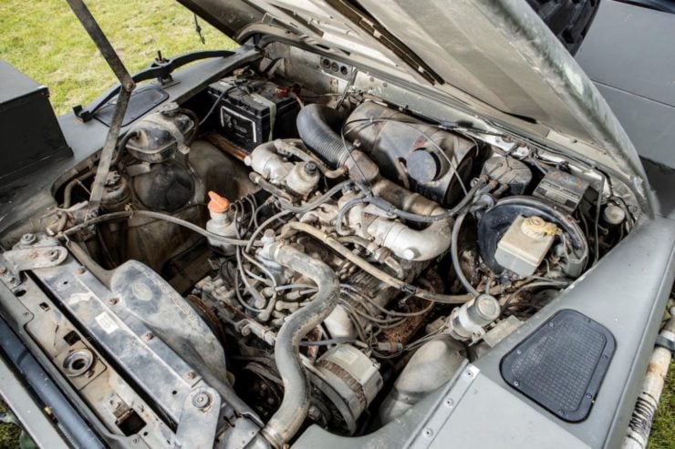 Land Rover Defender 110 RSOV Rover V8 Engine